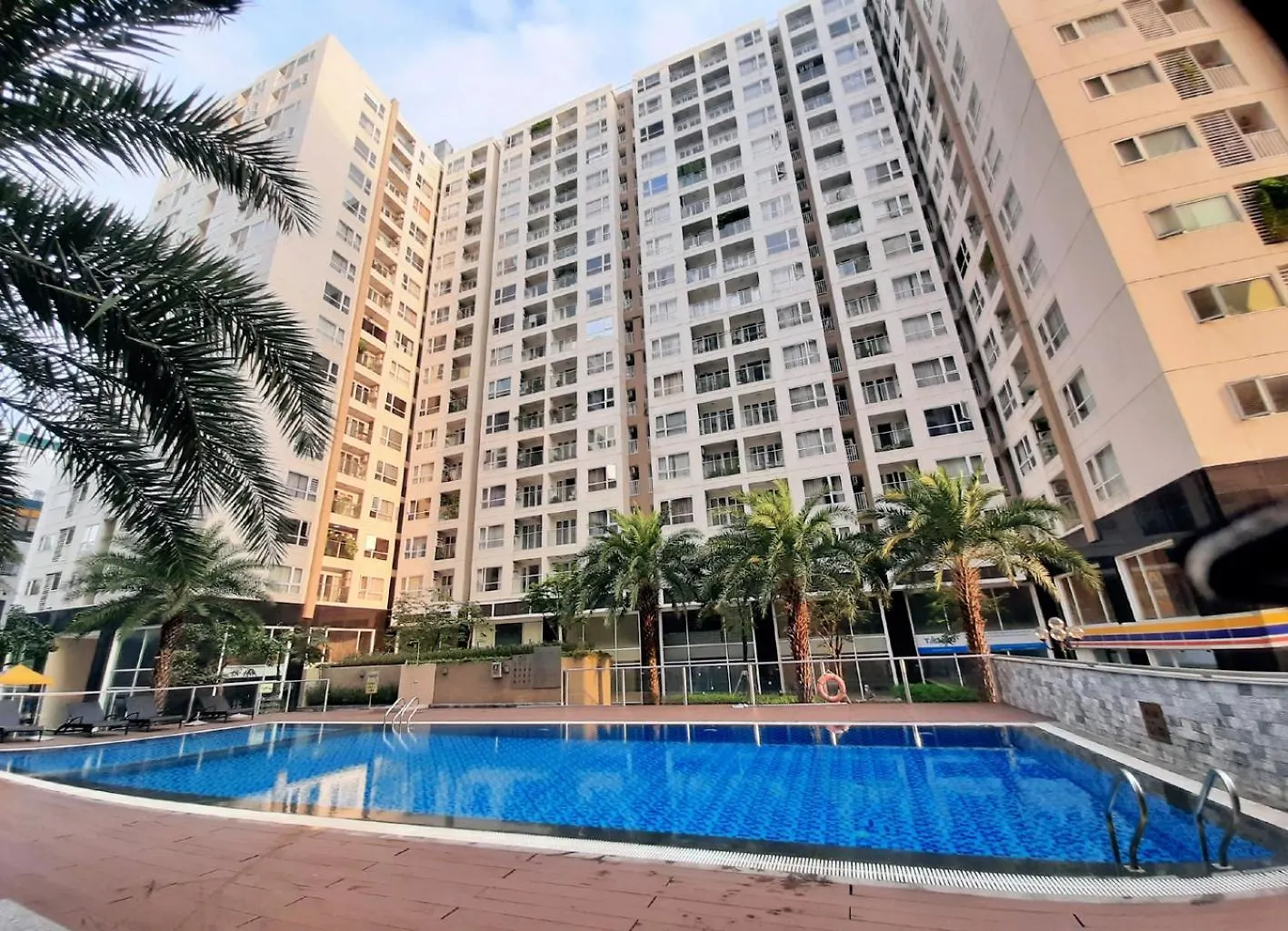 Jolie Home -Sky Center -Block A Ho Chi Minh City Apartment