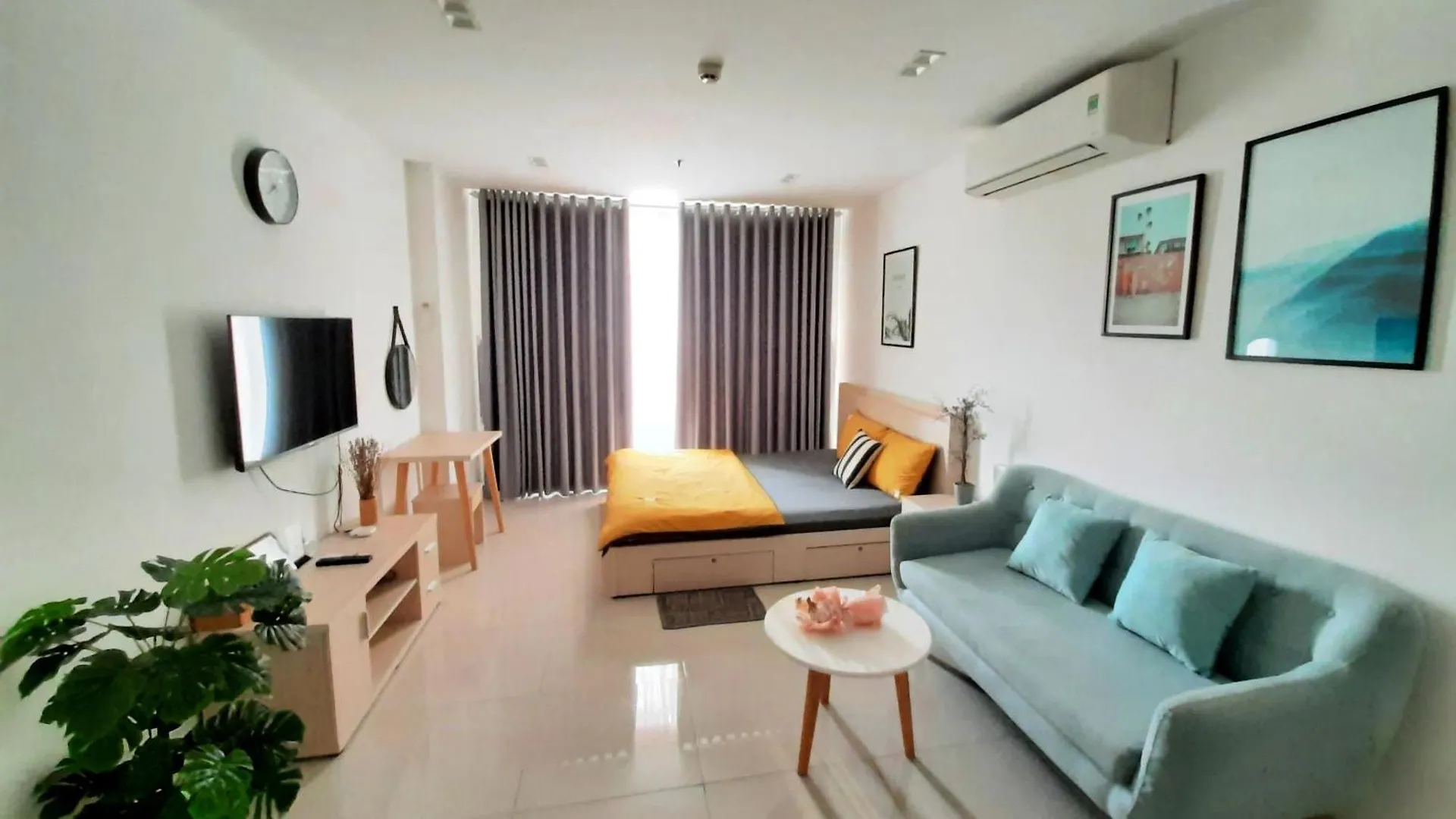 Jolie Home -Sky Center -Block A Ho Chi Minh City Apartment