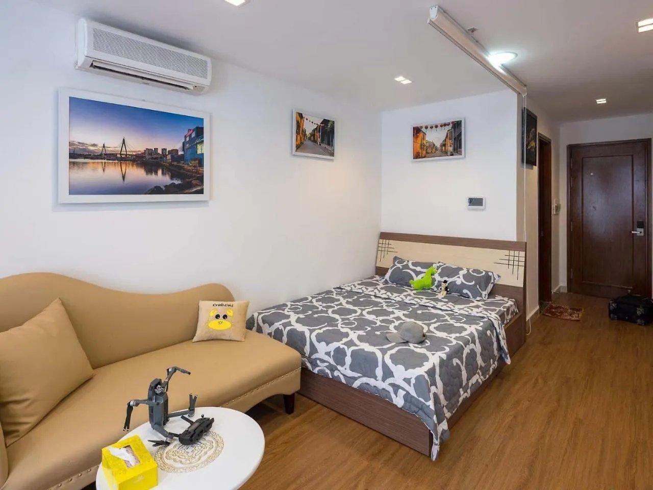 Jolie Home -Sky Center -Block A Ho Chi Minh City 0*,  Vietnam